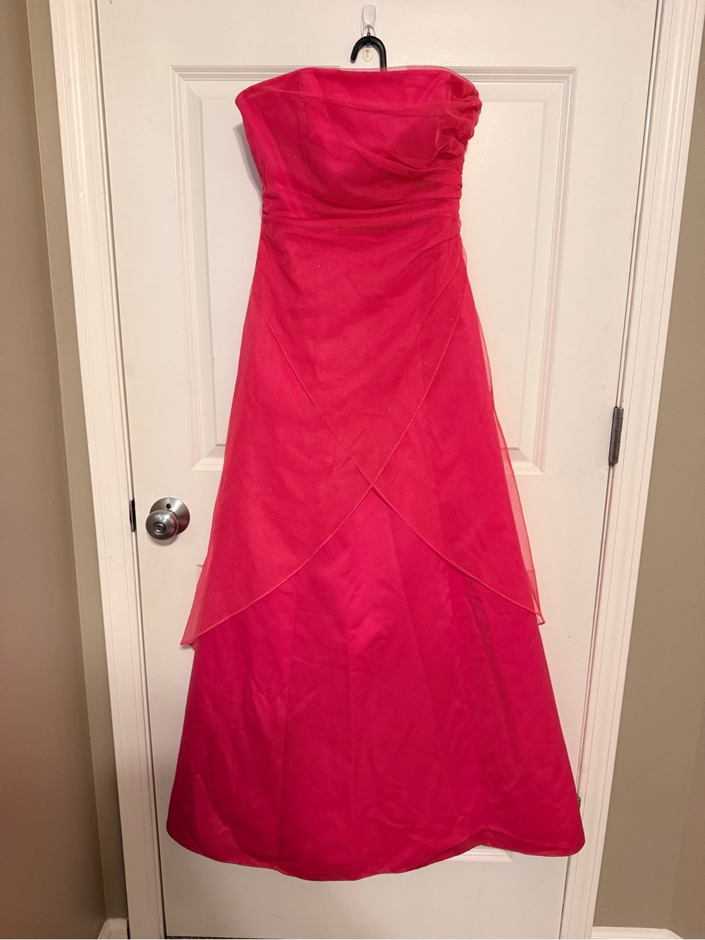 Morgan and Co Hot Pink fuschia princess gown homecoming prom dress tulle sparkly